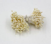 Cargar imagen en el visor de la galería, 100pcs/Lot Artificial Flowers Stamens Pearl Flower Stamen Floral Stamen for Cake Mini Rose Wedding Decoration Artificial Flowers